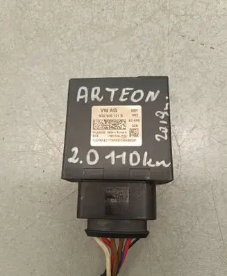 Volkswagen Arteon Fuel injection pump control unit/module 3Q0906121B