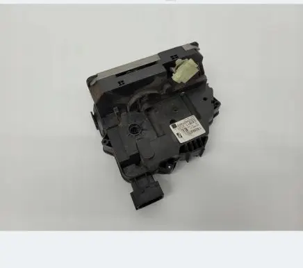 Opel Meriva B Front door lock 13258277