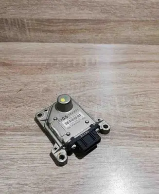 Mercedes-Benz E W210 ESP acceleration yaw rate sensor 0005426518 0265005200