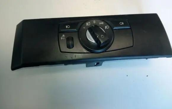 BMW 5 E60 E61 Light switch 6988565 NE70260