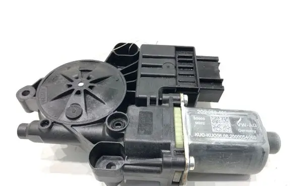 Skoda Fabia Mk3 (NJ) Front door window regulator motor 2Q2959406