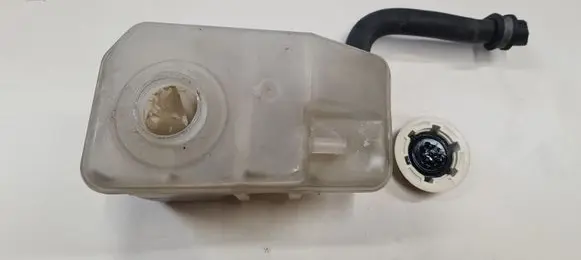 Mitsubishi Space Star Coolant expansion tank/reservoir MR911560