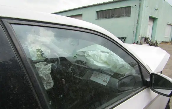 Skoda Fabia Mk3 (NJ) Front door window glass four-door 