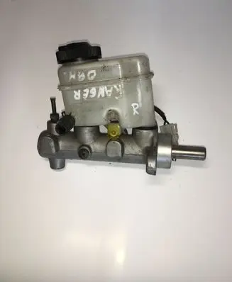 Master brake cylinder