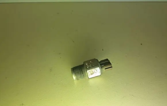 Fuel pressure sensor