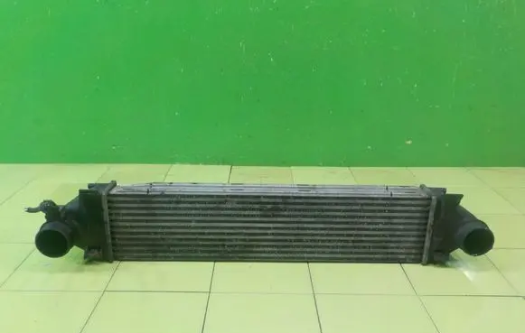 Volvo XC60 Intercooler radiator 30741669 989494E