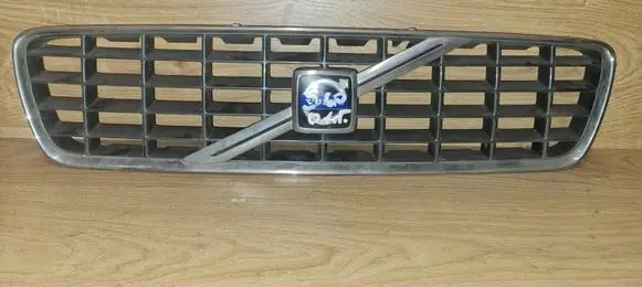 Volvo S60 Front bumper upper radiator grill 9190740