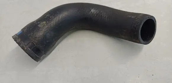 Toyota Avensis T250 Intercooler hose/pipe 32ACM050719