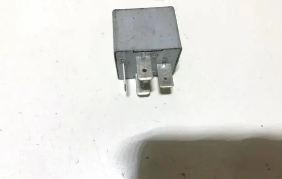 Volkswagen Golf IV Other relay 141951253b 20240072