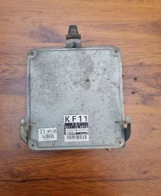 Mazda Xedos 6 Engine control unit/module KF1118881C 0797003733