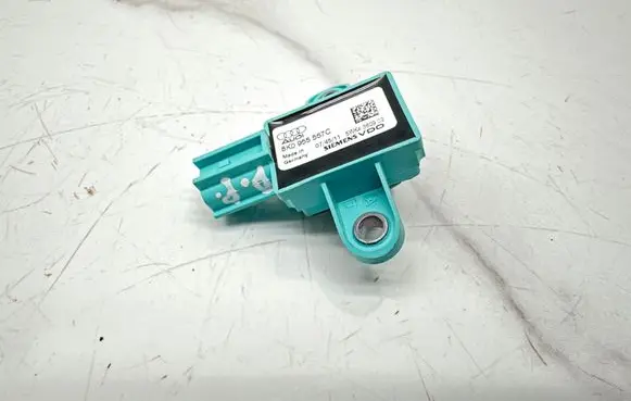 Audi A5 8T 8F Airbag deployment crash/impact sensor 8K0955557C 5WK4380902