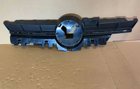 Volkswagen Up Front bumper upper radiator grill 1S0853653A