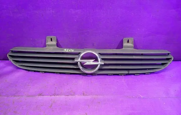 Opel Corsa B Front grill 90534583