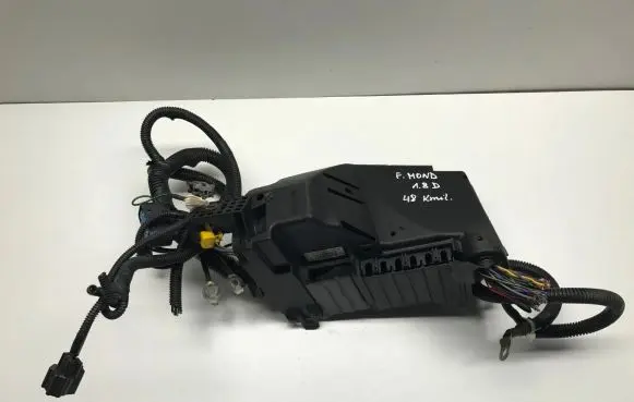 Ford Mondeo MK IV Fuse module 6G9T14A067AB