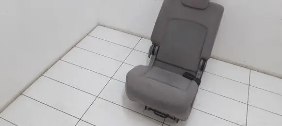 Nissan Almera Tino Rear seat 