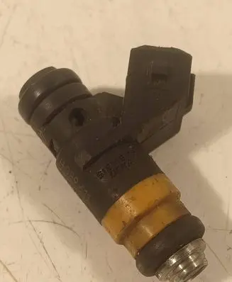 Renault Scenic I Fuel injector H029611 1011C04554 TTG048