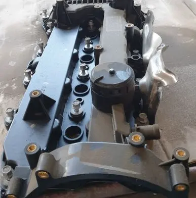 Opel Grandland X Rocker cam cover 55578301T