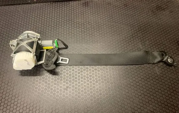 Ford Fiesta Front seatbelt 34054704