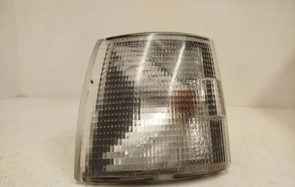 Volkswagen Multivan T4 Front indicator light 183322B