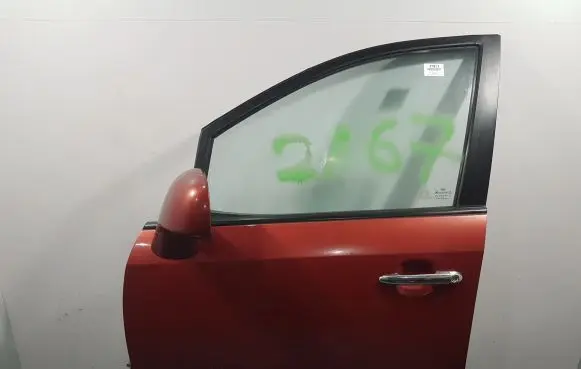 KIA Carens II Front door