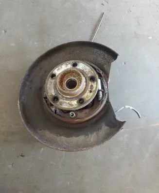 Volvo XC70 Rear wheel hub 9200623