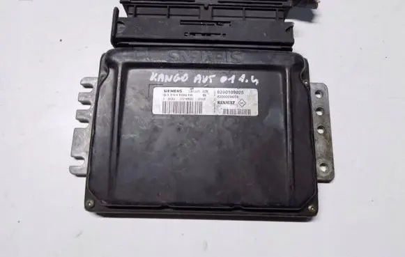 Renault Kangoo I Engine control unit/module 8200109025
