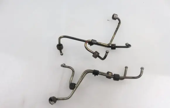 Toyota Corolla E110 Fuel injector supply line/pipe 