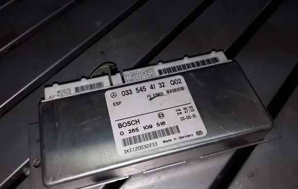 Mercedes-Benz E W211 Other control units/modules 0335454132