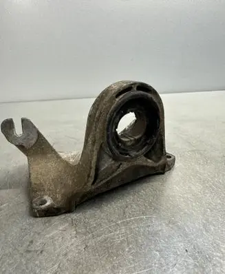 BMW 7 E65 E66 Gearbox mounting bracket 22326754619