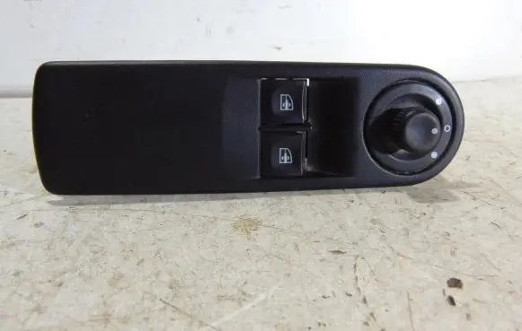 Renault Clio IV Quarter vent window switch 254118044R