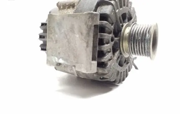 Mercedes-Benz E C207 W207 Generator/alternator A0009067500