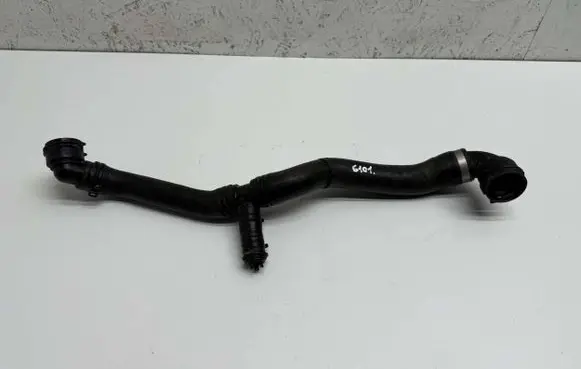Audi Q3 8U Engine coolant pipe/hose 3B0122291L 5N0122291G