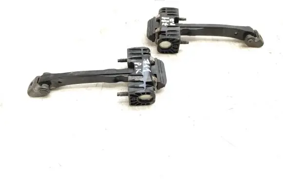 Peugeot 508 RXH Front door check strap stopper