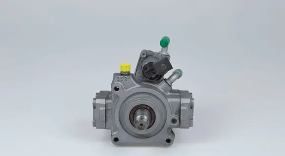Volkswagen Golf VI Fuel injection high pressure pump 5WS40891 002002001406R 03L130755AJ