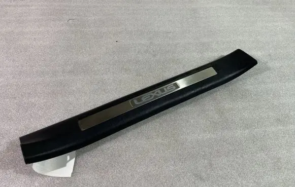 Lexus RX 450H Side skirt front trim 6791048130