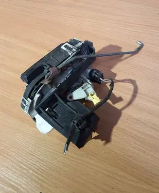 Front door lock