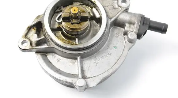 Audi Q7 4L Vacuum pump 