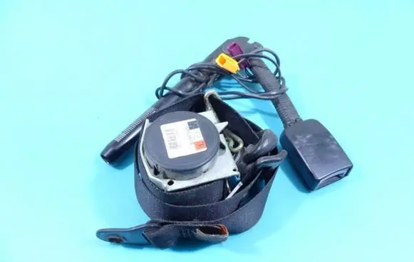 Ford C-MAX I Front seatbelt 3M51-R61209-AF IMPRK1322711
