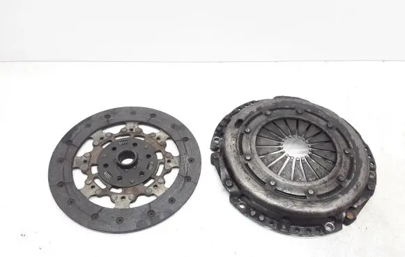 Volvo V50 Clutch pressure plate 3M517550D1D