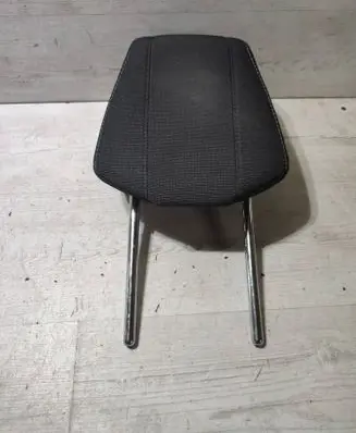 Peugeot 308 Front seat headrest 