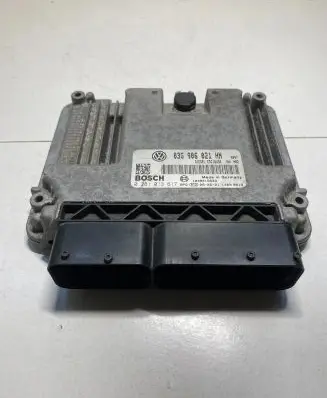 Volkswagen Touran I Engine control unit/module 03G906021HN 1039S15633 0281013617