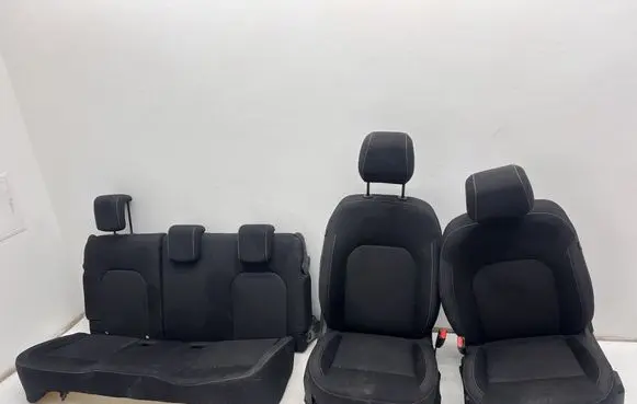 Dacia Duster Seat set 