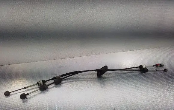 Gear shift cable linkage