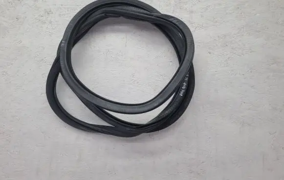 Audi A4 S4 B8 8K Rubber seal front door (on door) 8K0831721E