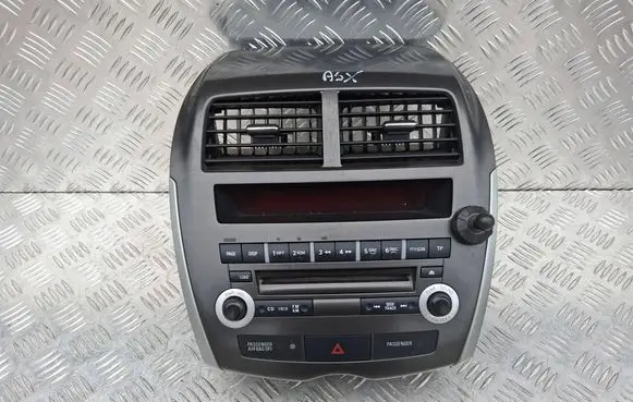 Mitsubishi ASX Central console control unit 