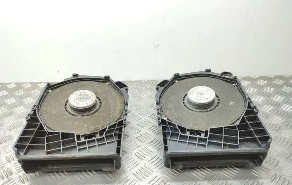BMW 1 E81 E87 Front door speaker 18820010