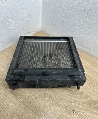 BMW 7 G11 G12 Engine oil radiator 8619383 228281
