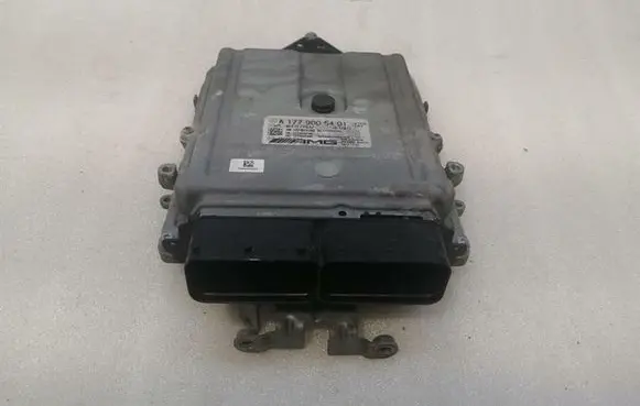 Mercedes-Benz C W205 Engine control unit/module A1779005401