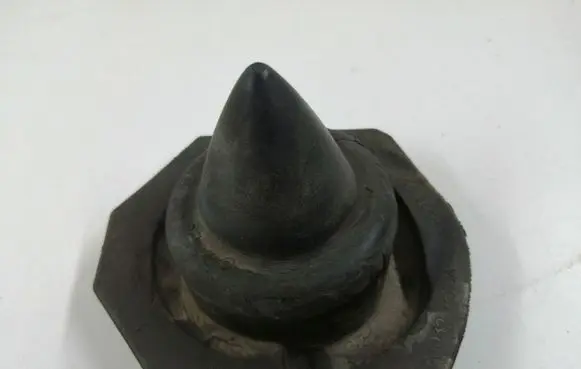 Nissan Qashqai Rear coil spring rubber mount 550324EA0A