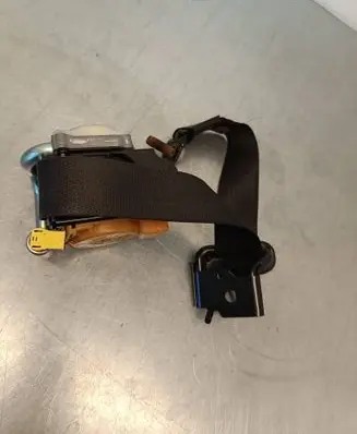 Opel Insignia B Rear seatbelt 39133022 565485871 4620300000000X